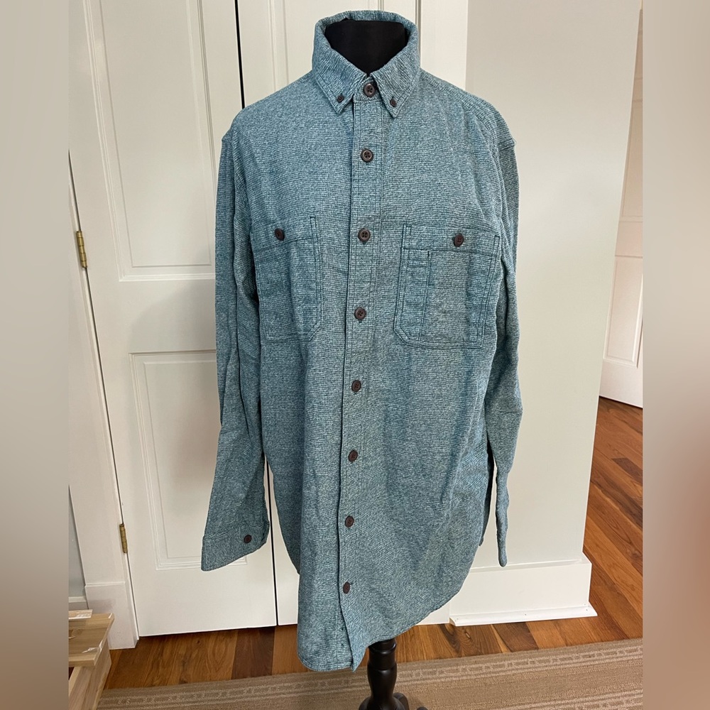 Duluth Trading. Mens work shirt. Tall XL. Slim Fit